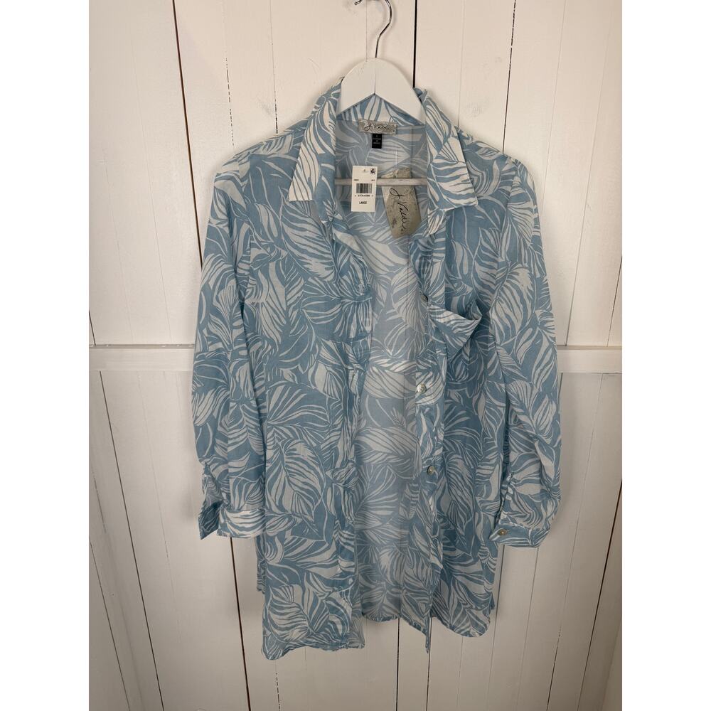 J Valdi Blue & White Men's Acrylic Shirt - L, NWT